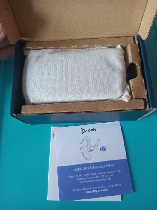 Bluetooth гарнитура Poly Voyager Legend 50 UC