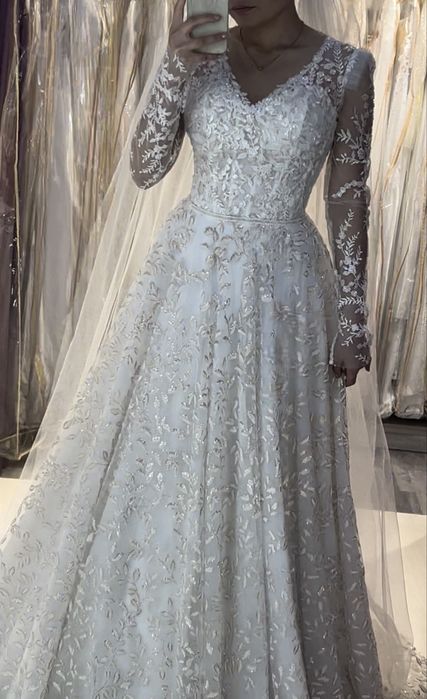 Продам красивое свадебное платье. Торг.