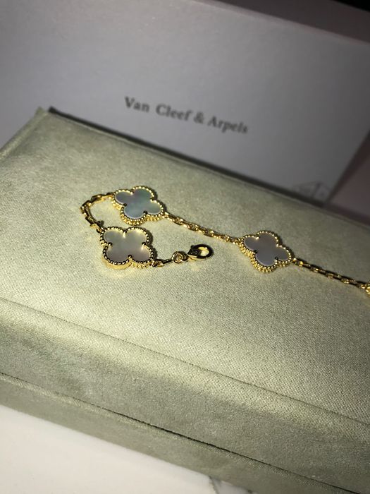 Van Cleef гривна / гривни различни модели