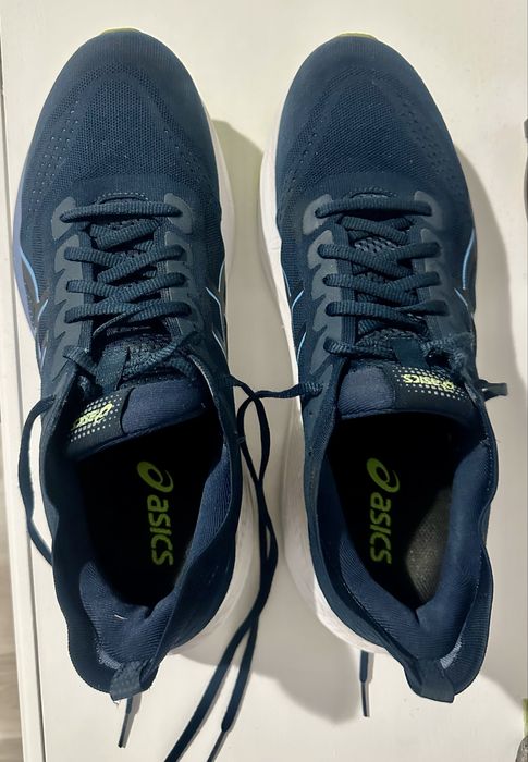Маратонки ASICS, 45 номер