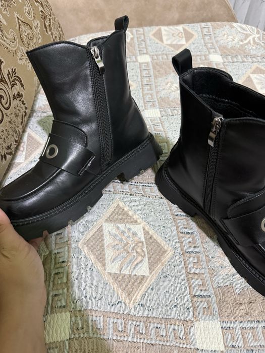 Продам обувь осеннюю