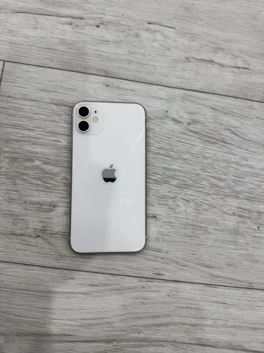 Продам iphone 11 в отличном состояний