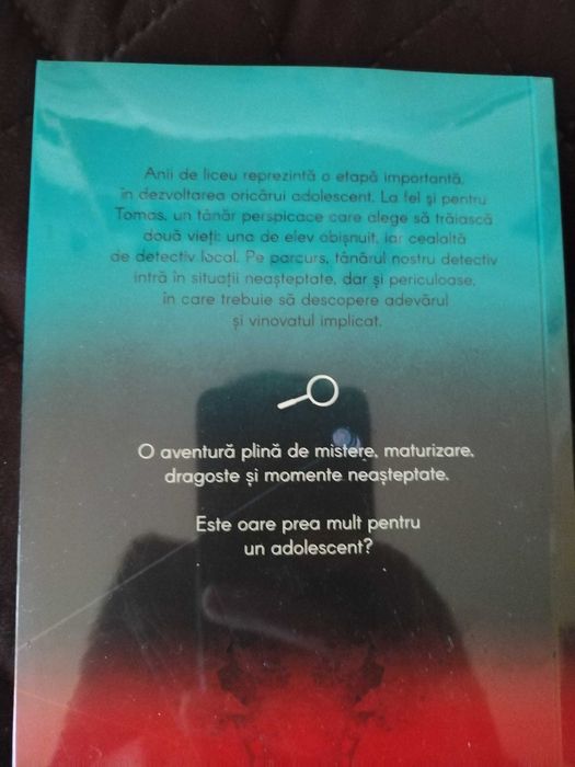 Carte cu autograf Aventurile unui detectiv licean - DAN VILCU