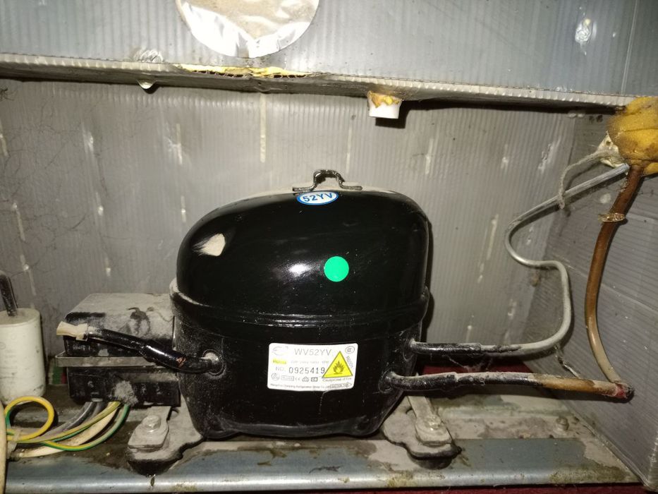 Продам холодильник а хорошем состоянии на ремонте не был работает хоро