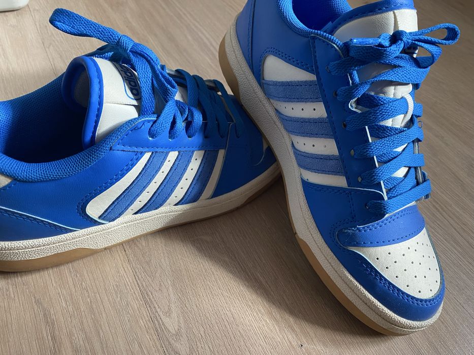 Маратонки adidas