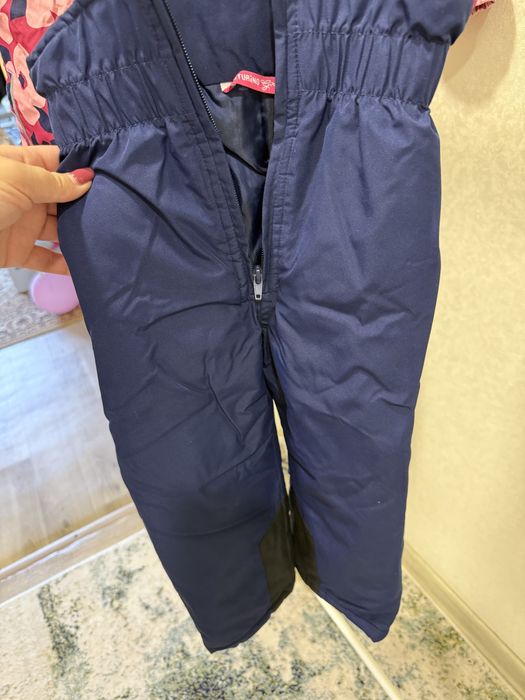 Продам демисезонный комбинезон