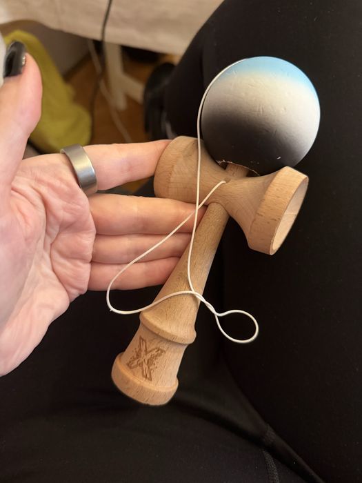 Kendama din lemn stare buna