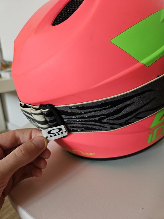 Downhill/Mtb каска плюс Oakley очила