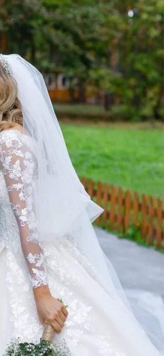 Свадебное платье