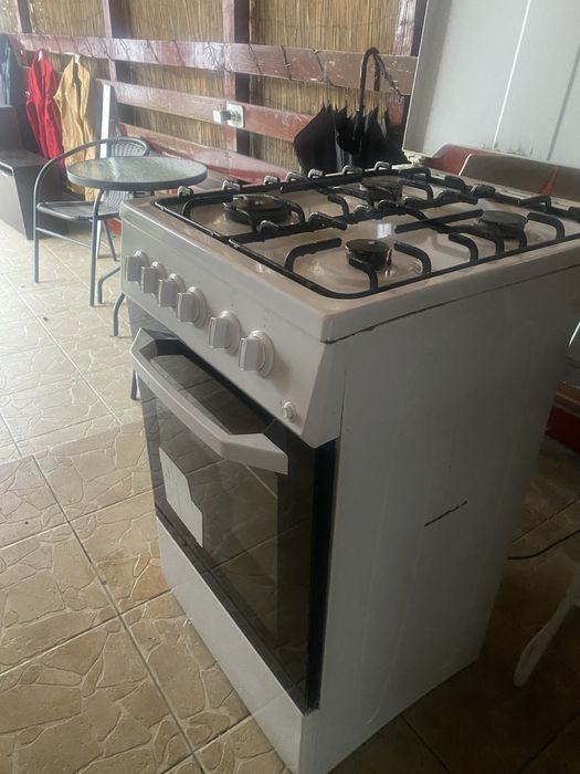 Vand aragaz cu 4 Ochiuri