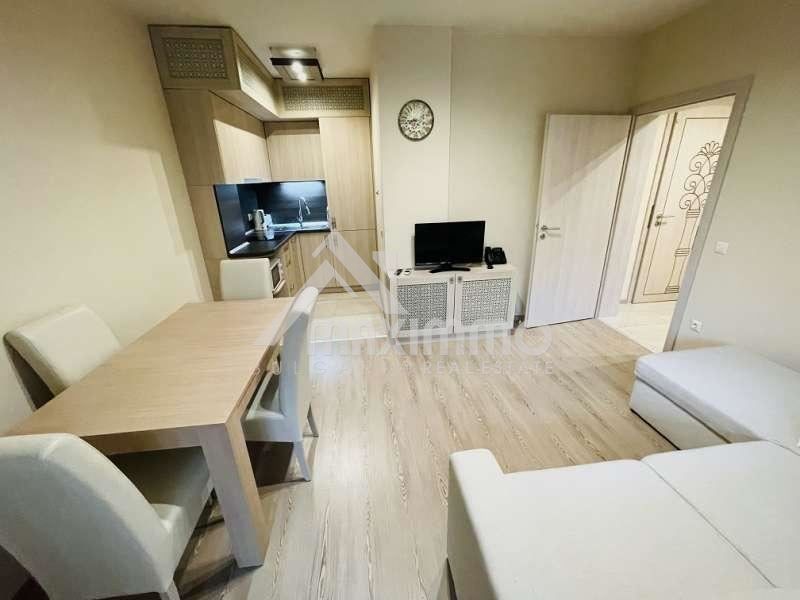Продава се Двустаен апартамент в к.к. Златни пясъци - 66 кв.м за 2107 €/кв.м - Снимка #4