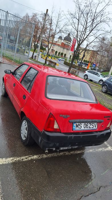 Vând Dacia Solenza 2005 - 111,400 km