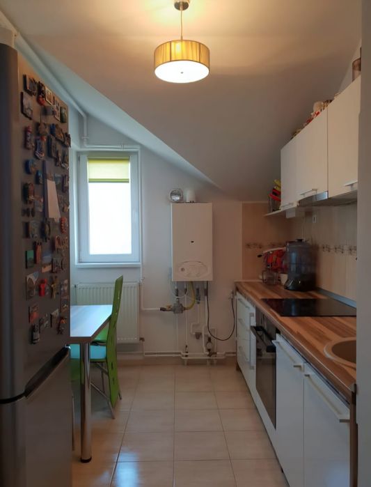 Se vinde apartament tip mansardă