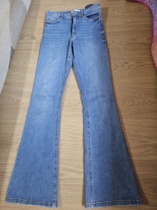 Дънки чарлзтон зара