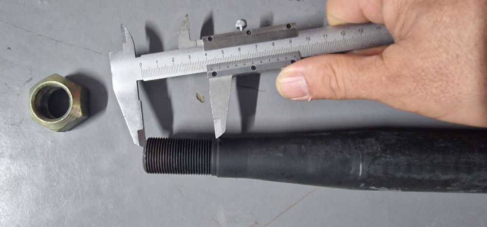 Tepusa dinte furca baloti 1.4 m lungime preț 400 lei bucata se poate t