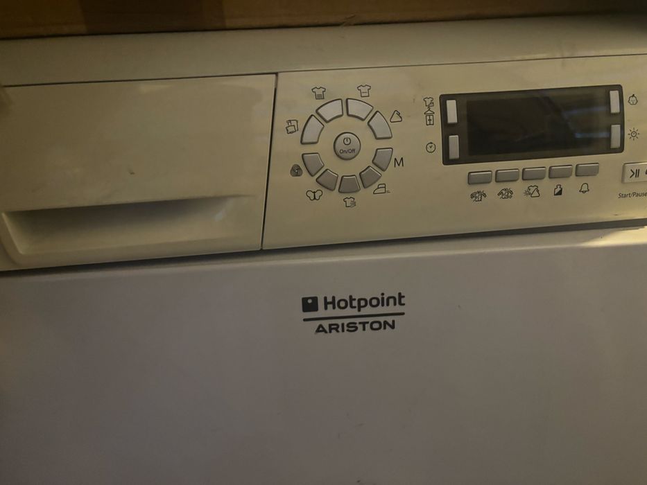 Сушильная машина Ariston