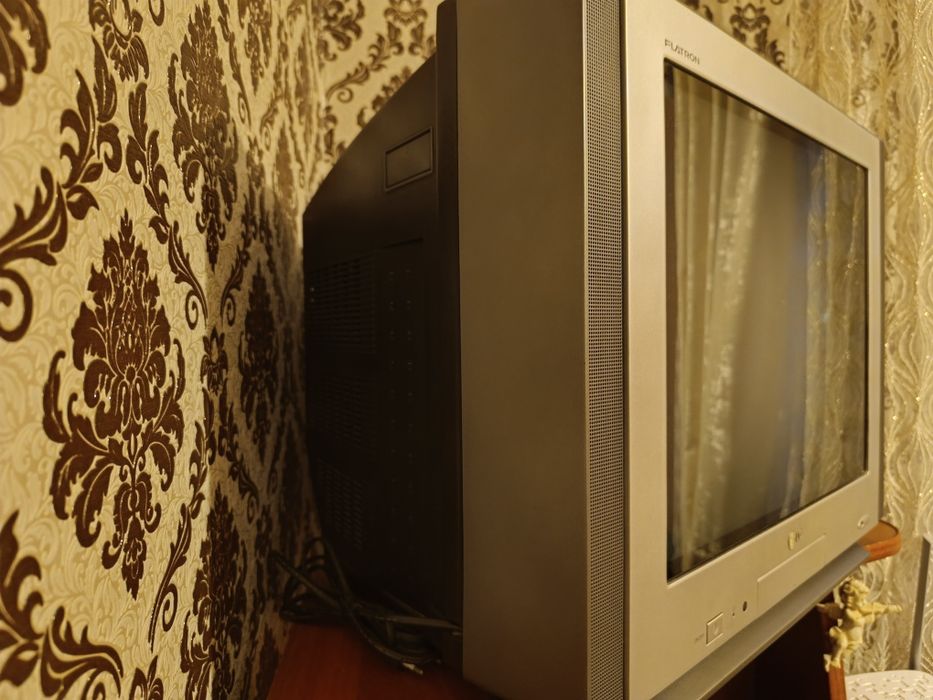 Продам телевизор