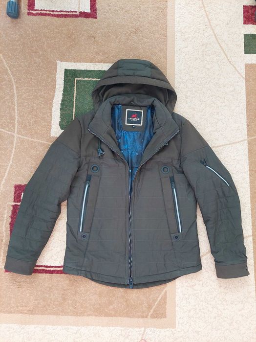 Куртки мужские в отличном состоянии, почти не ношены, размер 48-52