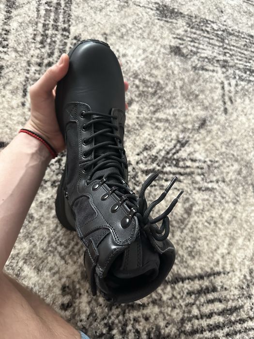 vând bocanci tactici 44