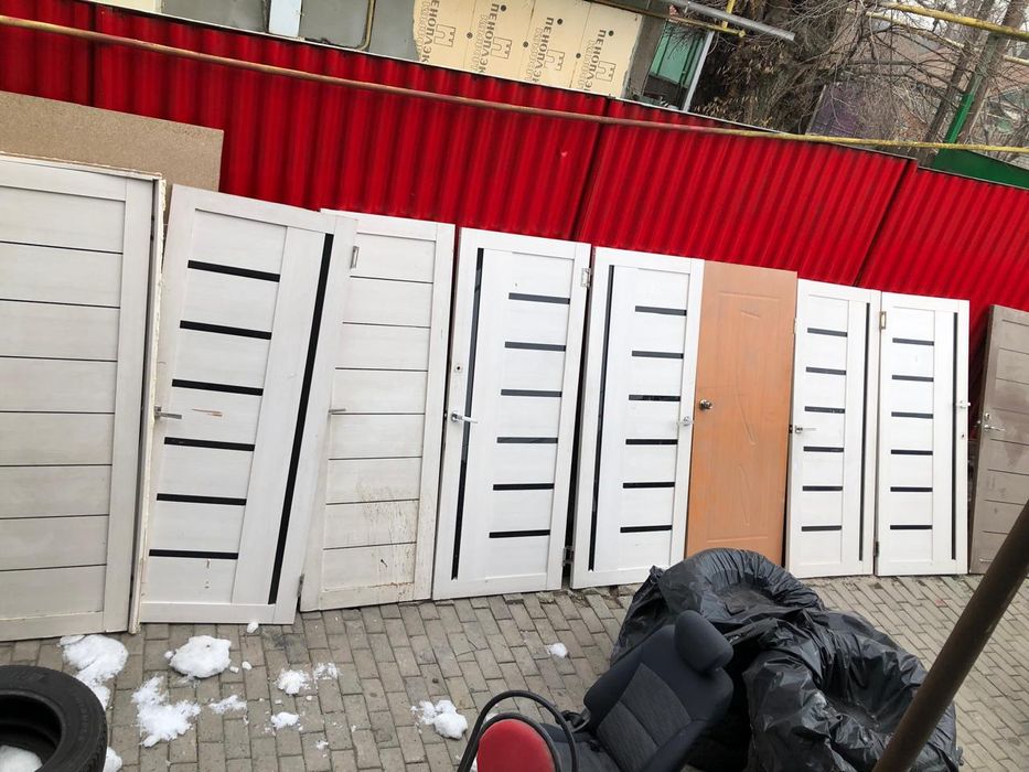 двери б/у продам недорого