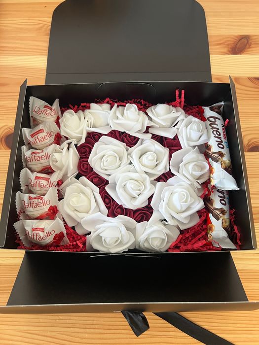 Cutie cadou Valentine’s Day – Love Box Essential / Signature / Royal