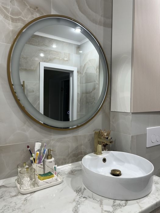 Продаётся зеркало