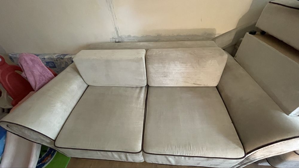 Диван продам бежевого цвета