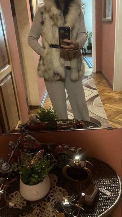 Елек-естествена кожа сребърна лисица