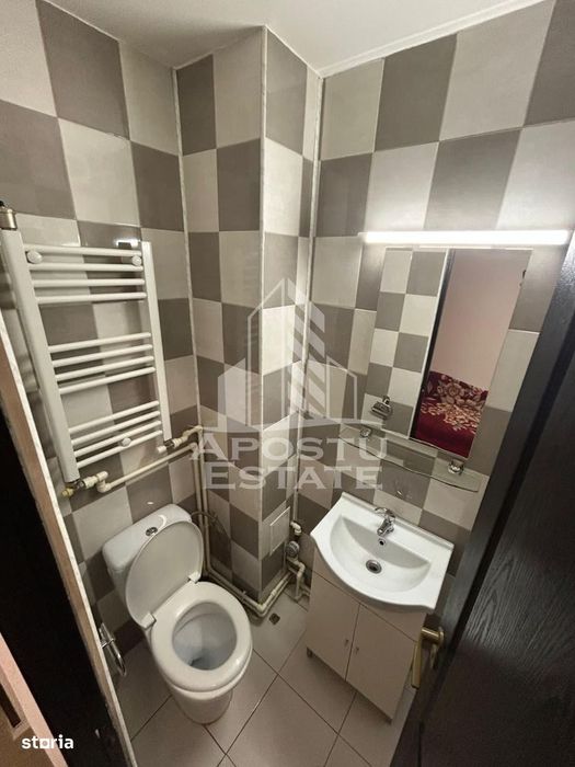 Apartament cu 3 camere de inchiriat, centrala proprie, Aradului
