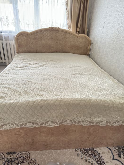 Екі адамдық диван сатылады