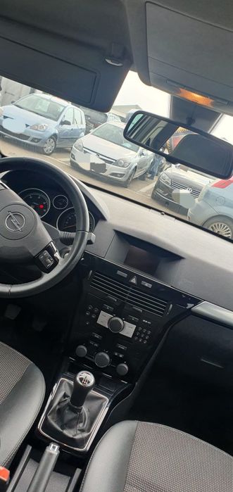 Vând Opel Astra H
