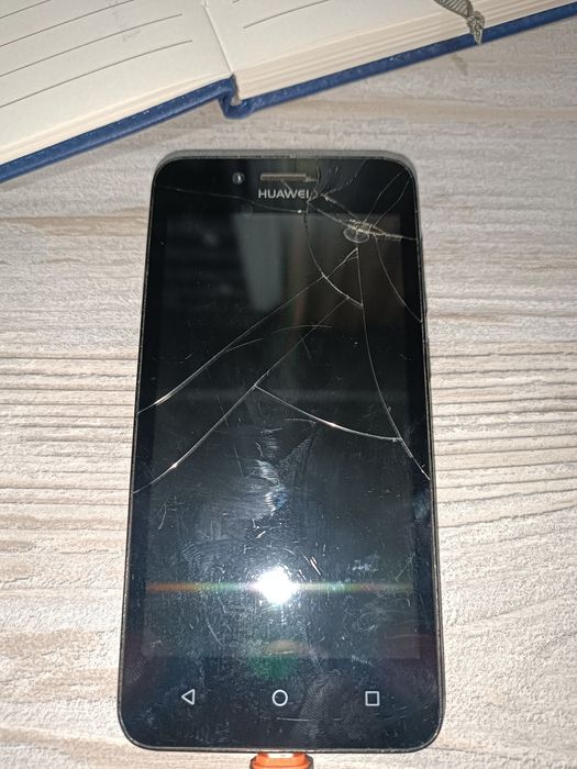 Huawei Y3 телефон