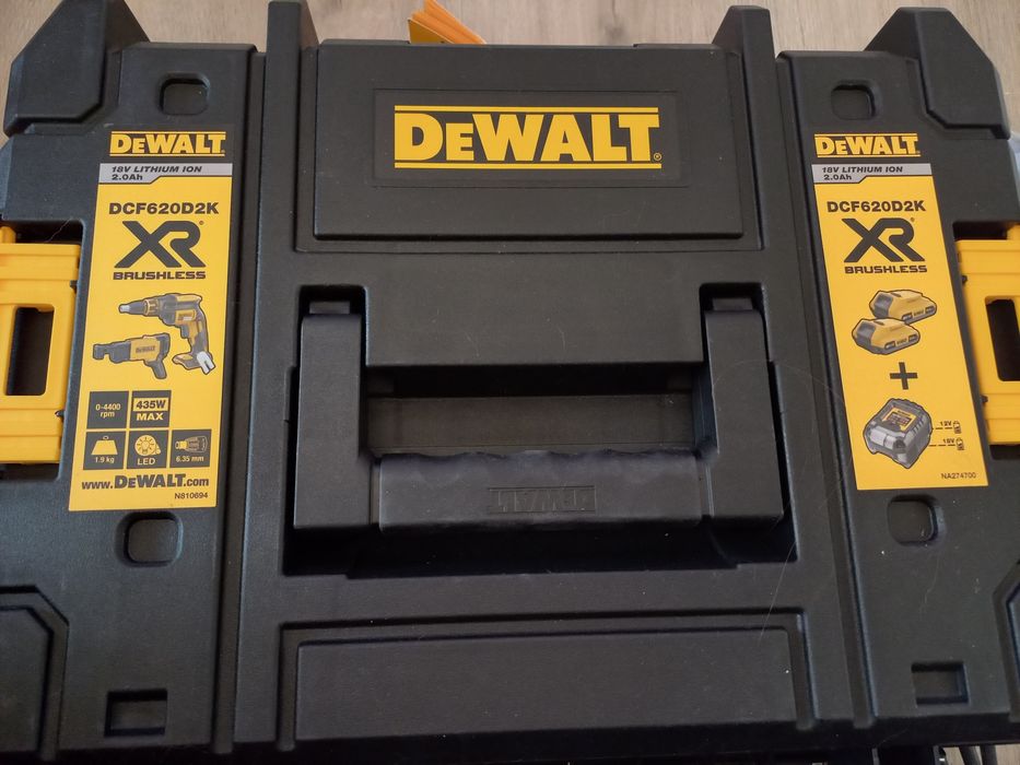 Вложка за куфар dewalt