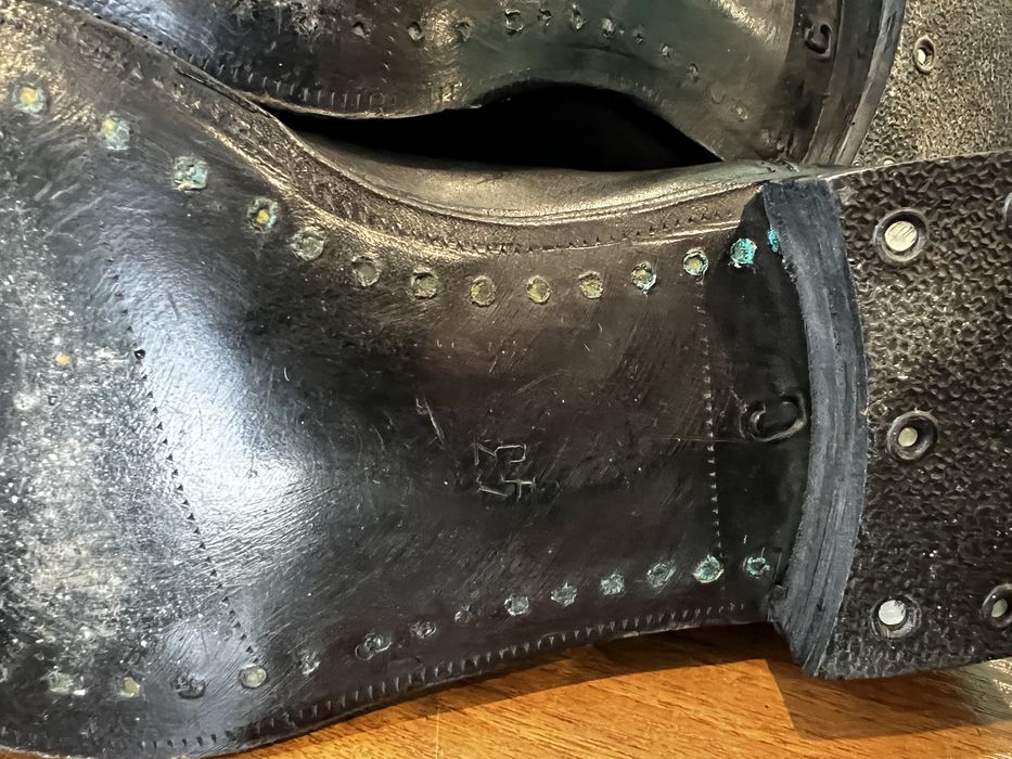 Сапоги кожанные.