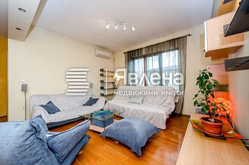 Продава се Четиристаен апартамент в София, Докторски паметник - 84 кв.м за 4965 €/кв.м - Снимка #2