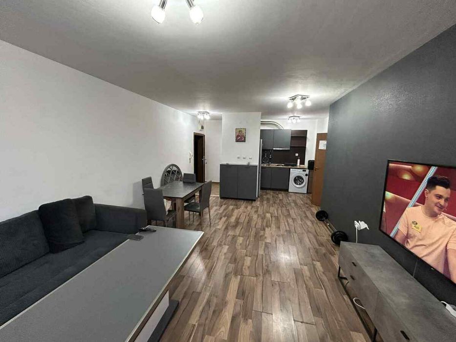 Дава се под наем Двустаен апартамент в Пловдив, Гагарин - 70 кв.м за 408 € - Снимка #5