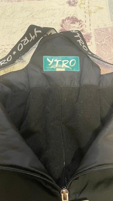 Зимний комплект на девочку