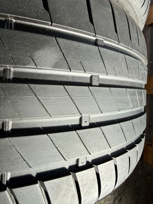 2x Anvelope Vara 235/35 R19 - Bridgestone Potenza S005 +