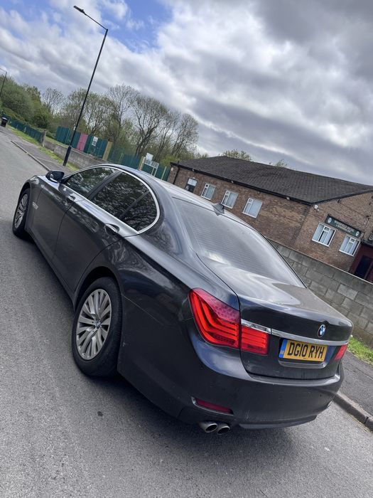 BMW 7 Series 2010 — imagine 4