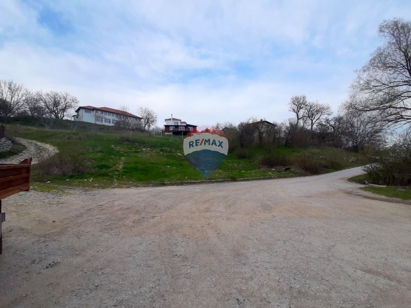 Продава се Парцел в с. Кичево, Област Варна - 1211 кв.м за 18 €/кв.м - Снимка #1