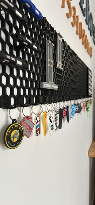 Brelocuri personalizate integrate cu NFC