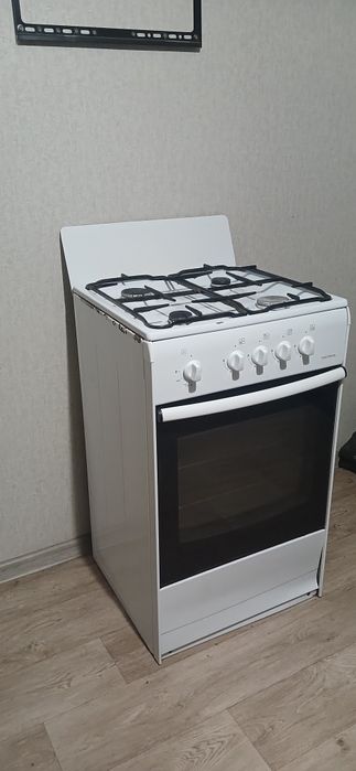 Продам газ плиту