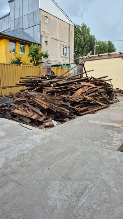 Ofer gratis lemne pentru foc. Nu ofer transport.