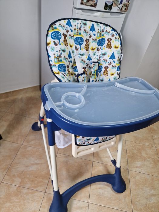 Scaun de masa bebelusi