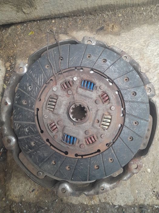 Piese Nissan Trade 2.8 d