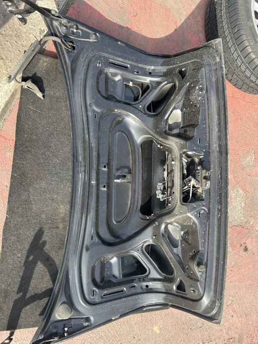 Haion portbagaj Audi a4 b6 limuzină culoare neagra