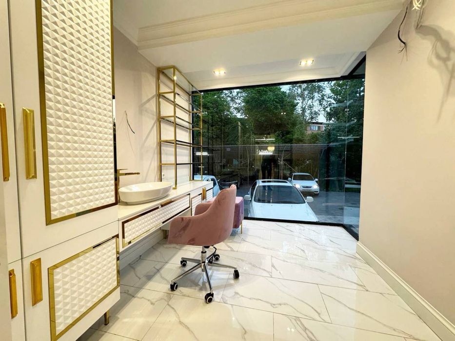 Продаю Своя Нежелое Новый Hi-Tech Office Ц-1  Вдоль Дороги 125м2.