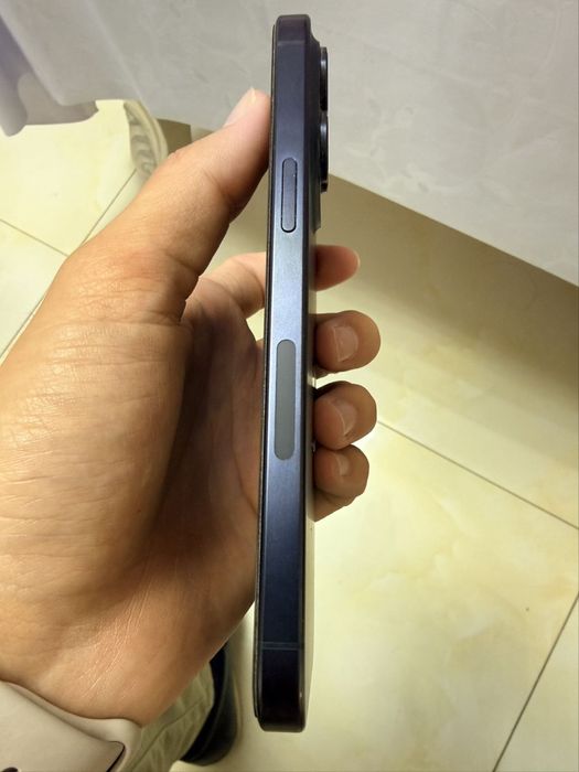 iPhone15ProMax телефон