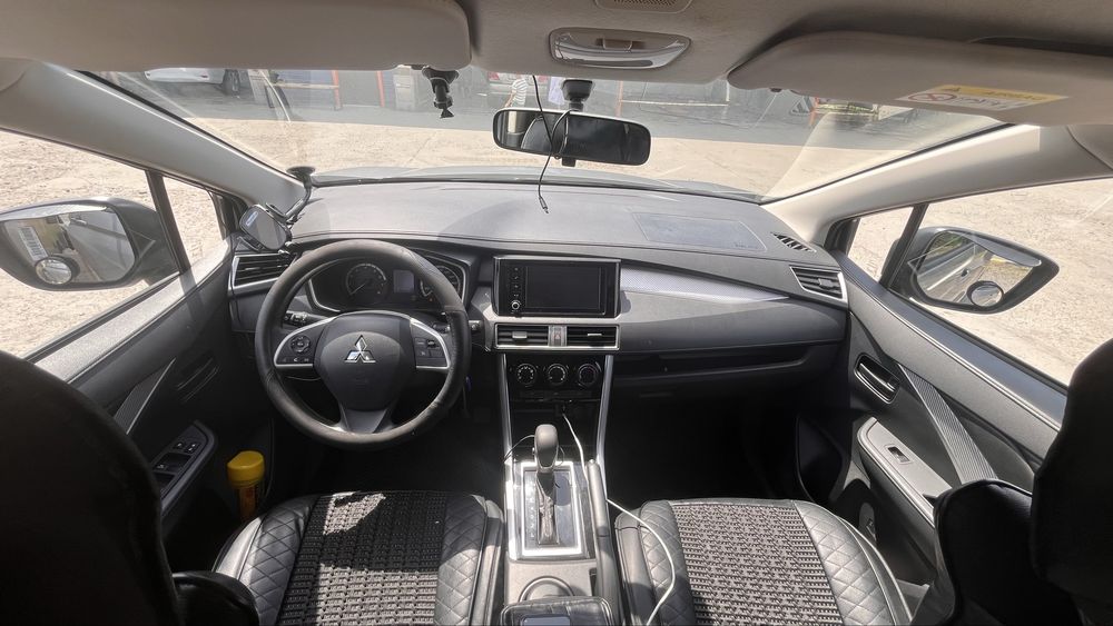 Продам машину Mitsubishi xpander