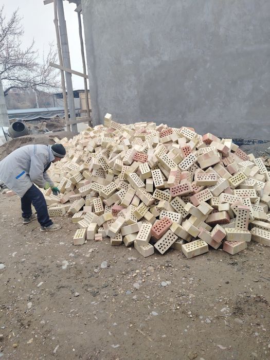 Клинец, Шебен, Писок, кирпич